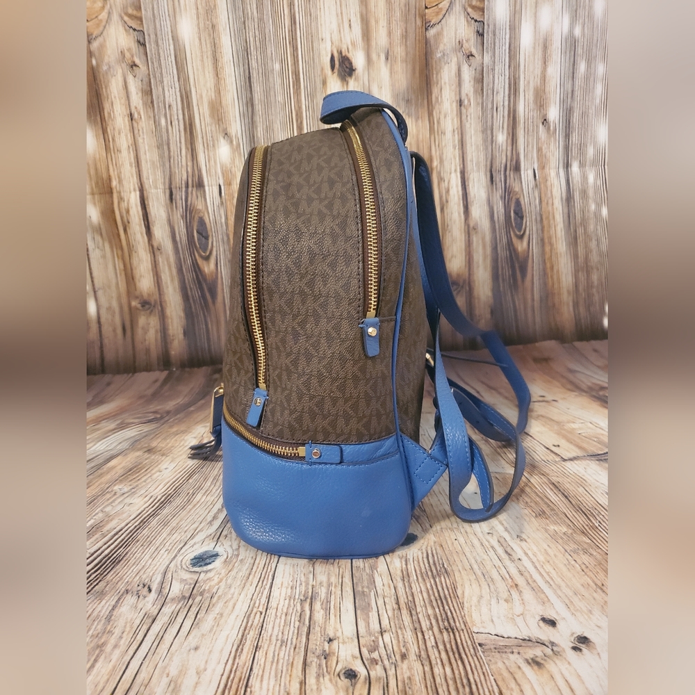 Michael Kors Rhea Medium Backpack - Picture 4 of 8